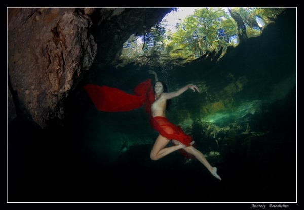 Lady Underwater